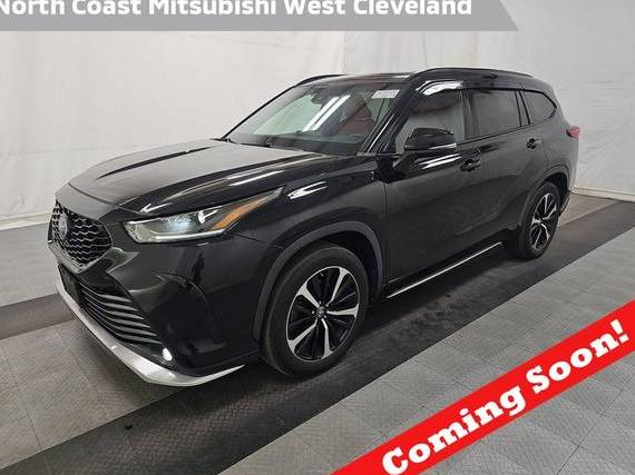 TOYOTA HIGHLANDER 2022 5TDJZRBH8NS195058 image TOYOTA HIGHLANDER 2022 5TDJZRBH8NS195058 image