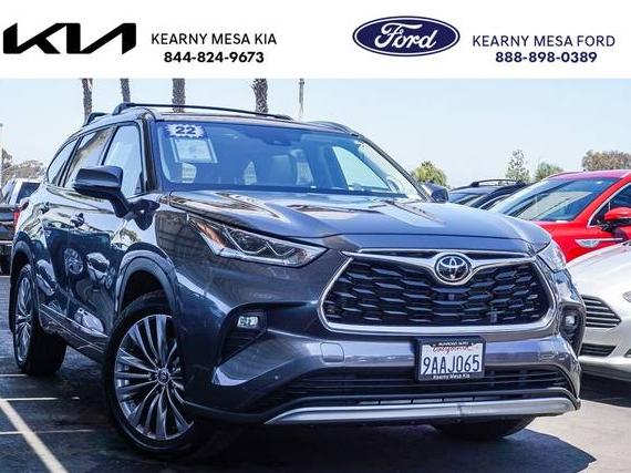 TOYOTA HIGHLANDER 2022 5TDFZRBH5NS185125 image