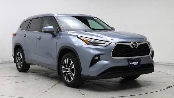 TOYOTA HIGHLANDER 2022 5TDHZRBH1NS245653 image