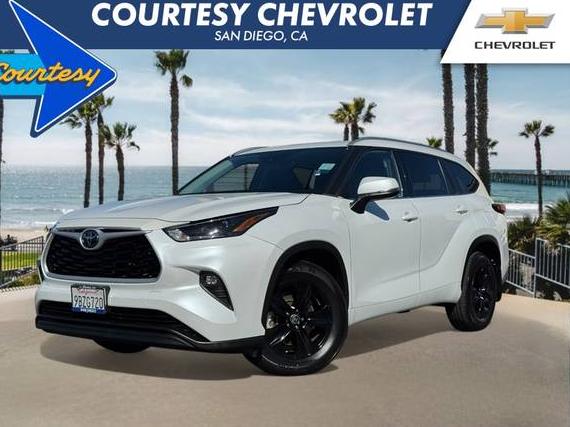 TOYOTA HIGHLANDER 2022 5TDHZRBH4NS577697 image TOYOTA HIGHLANDER 2022 5TDHZRBH4NS577697 image