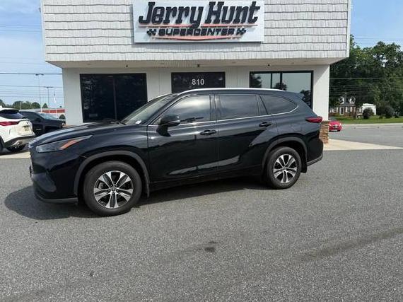 TOYOTA HIGHLANDER 2022 5TDGZRBH7NS579441 image