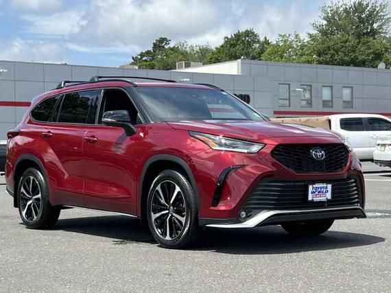 TOYOTA HIGHLANDER 2022 5TDLZRBH3NS208016 image