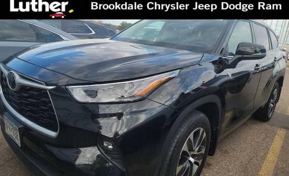 TOYOTA HIGHLANDER 2022 5TDHZRBH6NS177172 image TOYOTA HIGHLANDER 2022 5TDHZRBH6NS177172 image