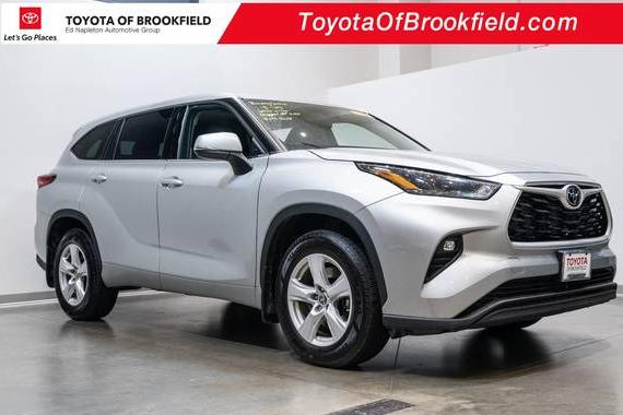 TOYOTA HIGHLANDER 2022 5TDBZRBH1NS578084 image