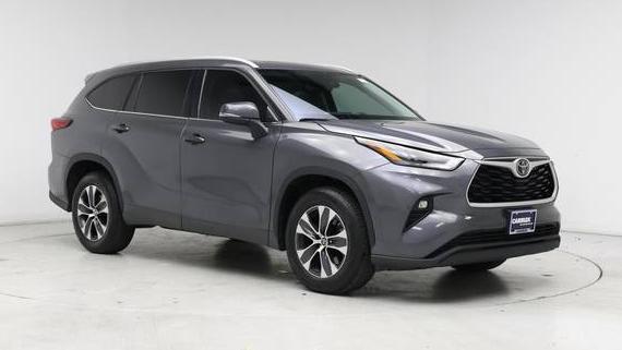 TOYOTA HIGHLANDER 2022 5TDGZRAH5NS550618 image