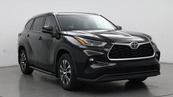 TOYOTA HIGHLANDER 2022 5TDGZRAH1NS126188 image