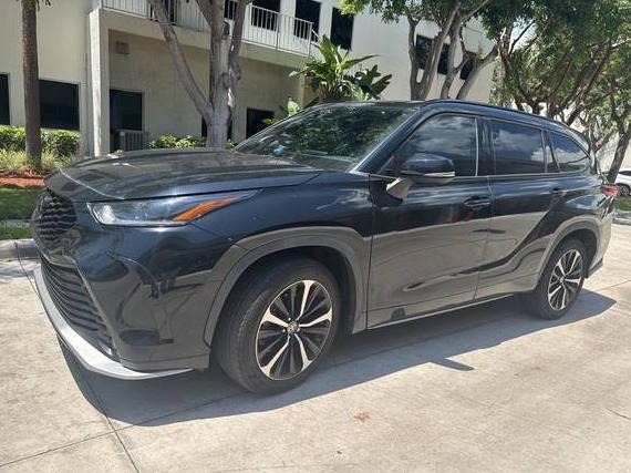 TOYOTA HIGHLANDER 2022 5TDJZRAH0NS105029 image