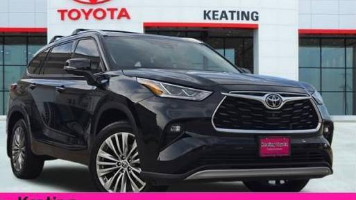 TOYOTA HIGHLANDER 2022 5TDFZRAH0NS106266 image