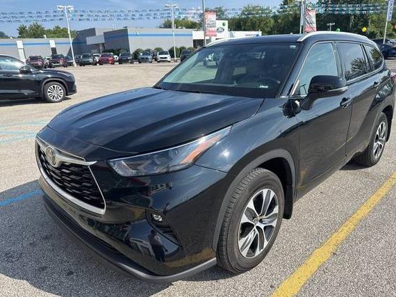 TOYOTA HIGHLANDER 2022 5TDGZRBH3NS589903 image