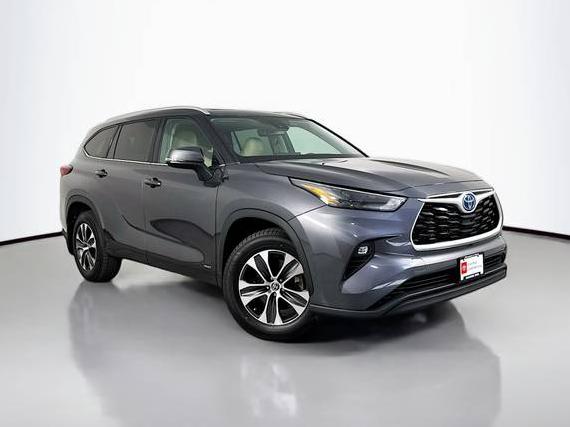 TOYOTA HIGHLANDER 2022 5TDGBRCH5NS074873 image TOYOTA HIGHLANDER 2022 5TDGBRCH5NS074873 image