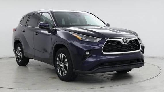 TOYOTA HIGHLANDER 2022 5TDGZRAH5NS556578 image
