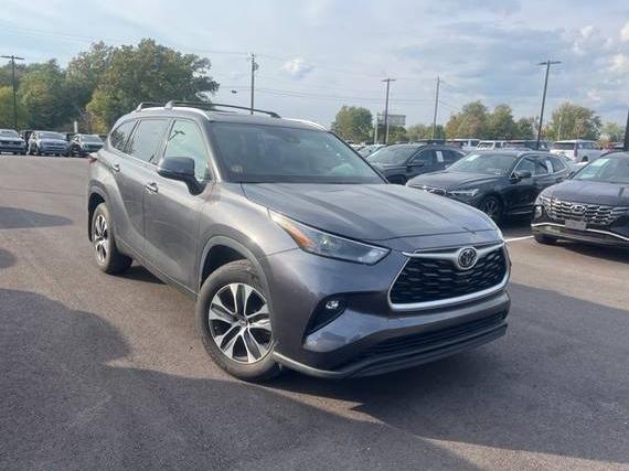 TOYOTA HIGHLANDER 2022 5TDHZRBH4NS235120 image TOYOTA HIGHLANDER 2022 5TDHZRBH4NS235120 image