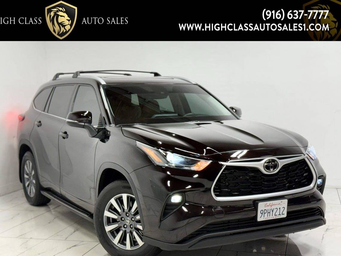 TOYOTA HIGHLANDER 2022 5TDHZRAH6NS135246 image