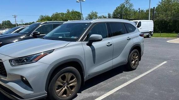TOYOTA HIGHLANDER 2022 5TDABRCH8NS553603 image