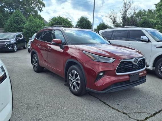 TOYOTA HIGHLANDER 2022 5TDGZRBH7NS232949 image