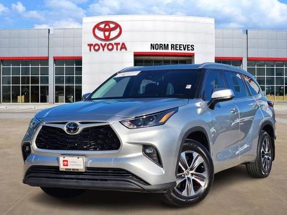 TOYOTA HIGHLANDER 2022 5TDGZRAH0NS539753 image