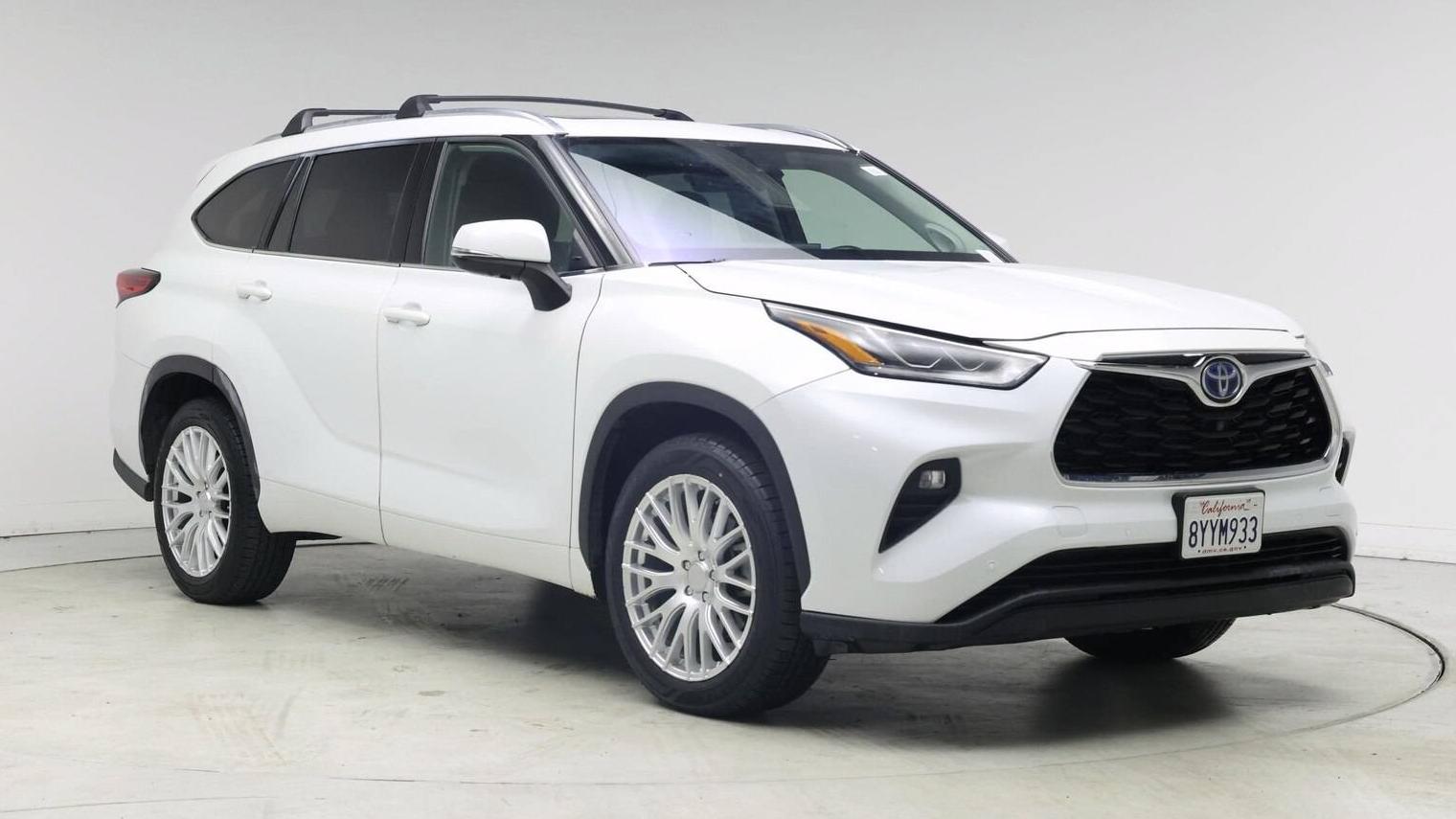 TOYOTA HIGHLANDER 2022 5TDYARAH5NS510194 image