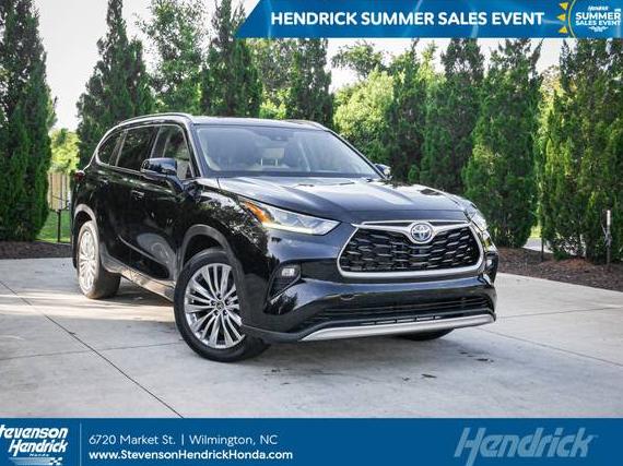 TOYOTA HIGHLANDER 2022 5TDEBRCH7NS089611 image
