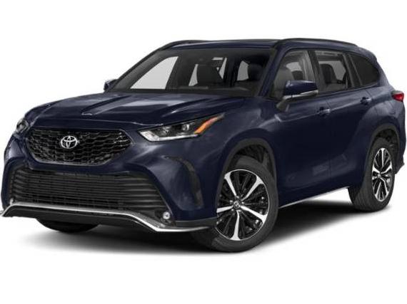TOYOTA HIGHLANDER 2022 5TDHZRAH5NS556262 image