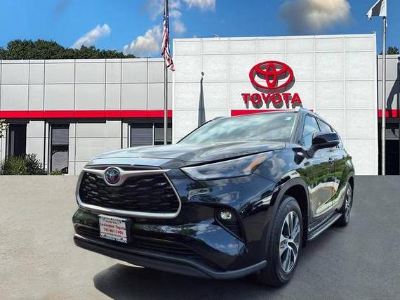 TOYOTA HIGHLANDER 2022 5TDGBRCH3NS551655 image