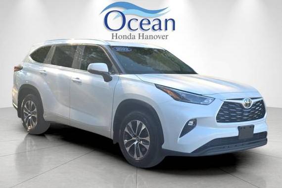 TOYOTA HIGHLANDER 2022 5TDGZRBH2NS247522 image TOYOTA HIGHLANDER 2022 5TDGZRBH2NS247522 image