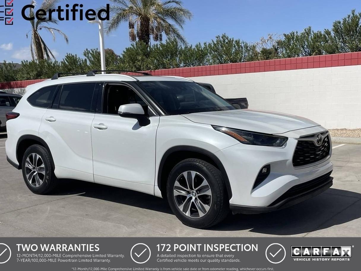 TOYOTA HIGHLANDER 2022 5TDHZRAH1NS111520 image