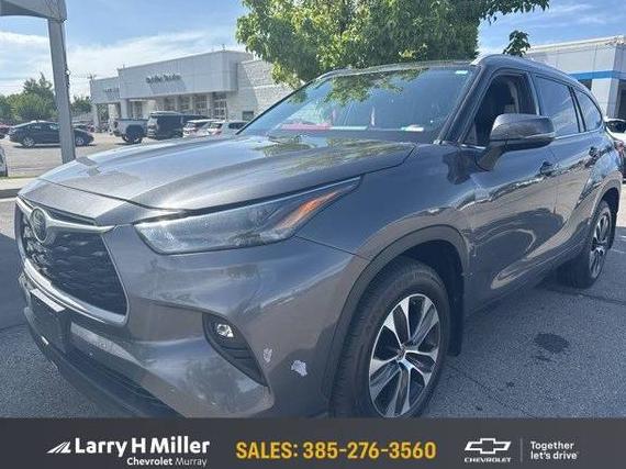 TOYOTA HIGHLANDER 2022 5TDGZRBH0NS571326 image