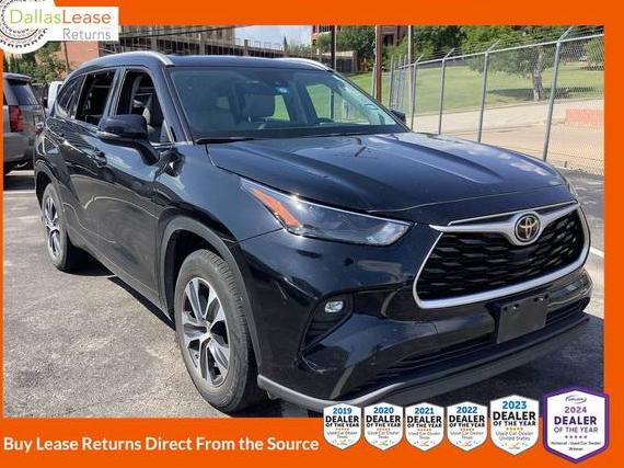 TOYOTA HIGHLANDER 2022 5TDGZRAH9NS545499 image