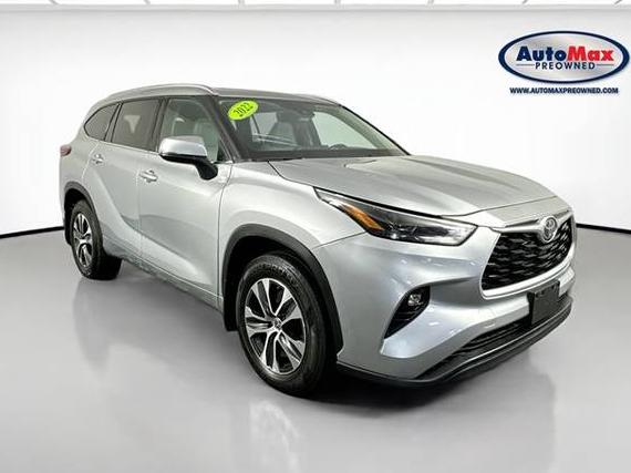 TOYOTA HIGHLANDER 2022 5TDGZRBH2NS570484 image TOYOTA HIGHLANDER 2022 5TDGZRBH2NS570484 image