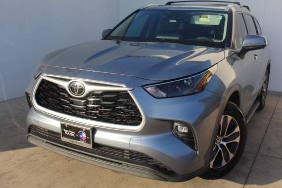 TOYOTA HIGHLANDER 2022 5TDGZRAH6NS136148 image