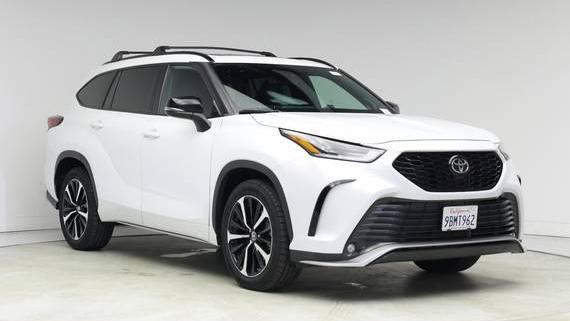 TOYOTA HIGHLANDER 2022 5TDJZRBH4NS218934 image