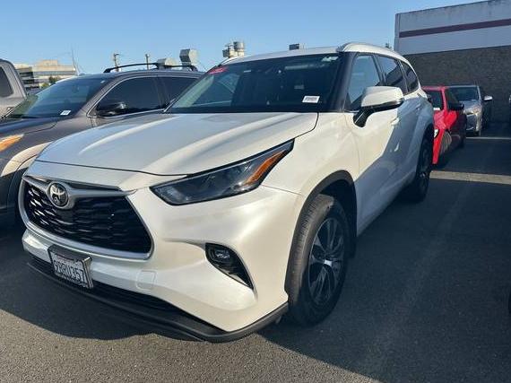 TOYOTA HIGHLANDER 2022 5TDHZRBH5NS581063 image