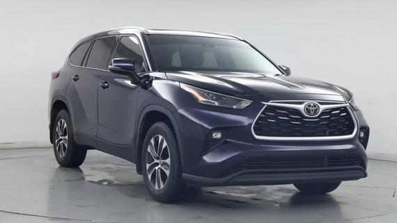 TOYOTA HIGHLANDER 2022 5TDHZRBH5NS165143 image TOYOTA HIGHLANDER 2022 5TDHZRBH5NS165143 image