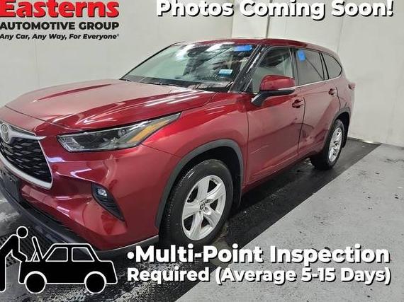 TOYOTA HIGHLANDER 2022 5TDBZRBH9NS570640 image TOYOTA HIGHLANDER 2022 5TDBZRBH9NS570640 image