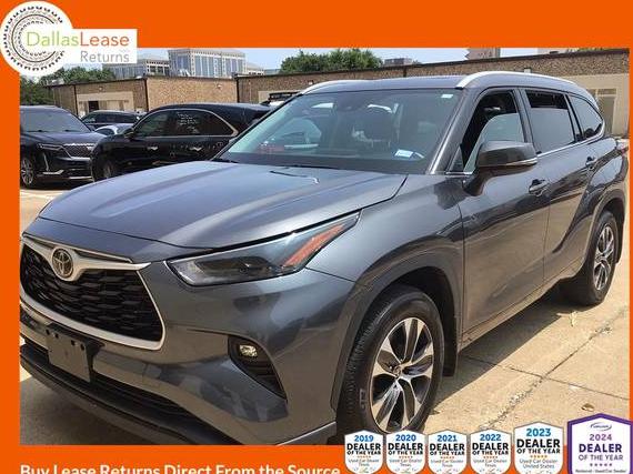 TOYOTA HIGHLANDER 2022 5TDGZRAH3NS541948 image