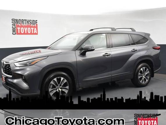 TOYOTA HIGHLANDER 2022 5TDGZRBH9NS236775 image
