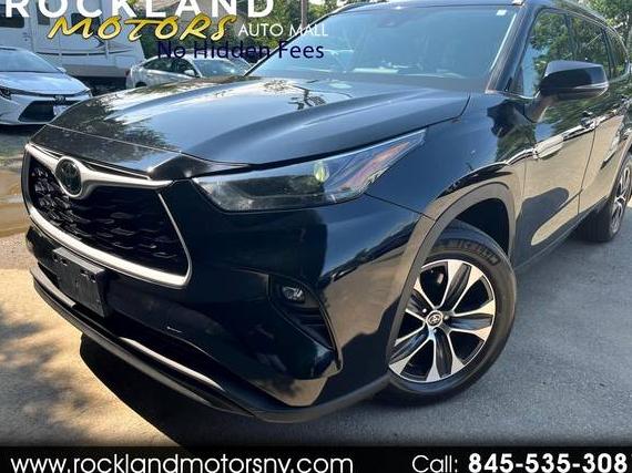 TOYOTA HIGHLANDER 2022 5TDGZRBHXNS576582 image