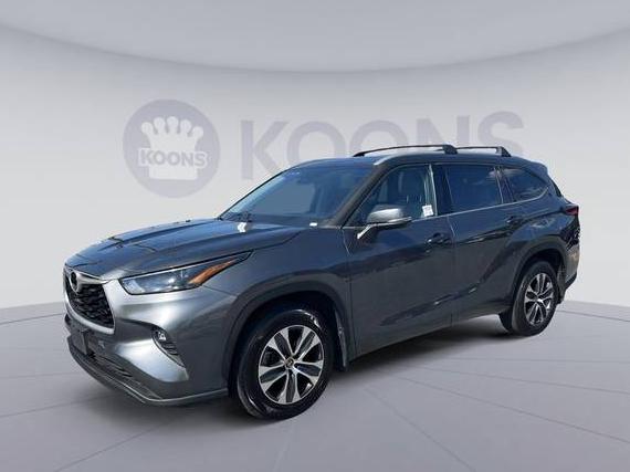 TOYOTA HIGHLANDER 2022 5TDGZRBH2NS201673 image