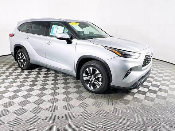 TOYOTA HIGHLANDER 2022 5TDGBRCH5NS560891 image TOYOTA HIGHLANDER 2022 5TDGBRCH5NS560891 image