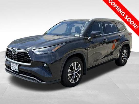 TOYOTA HIGHLANDER 2022 5TDGZRBH7NS199886 image