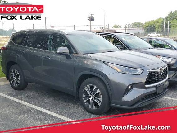 TOYOTA HIGHLANDER 2022 5TDGZRBH1NS597000 image