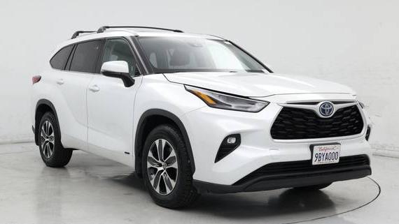 TOYOTA HIGHLANDER 2022 5TDHBRCH2NS557970 image