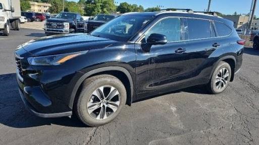 TOYOTA HIGHLANDER 2022 5TDHZRBH7NS586524 image