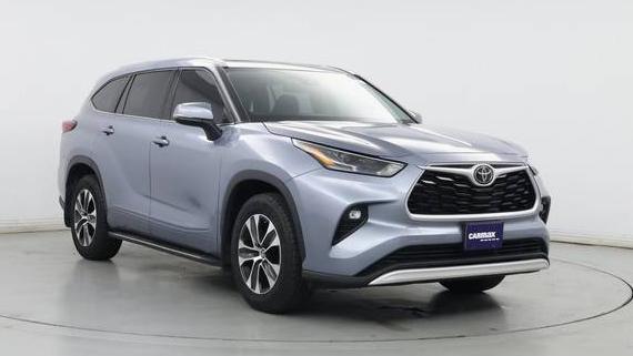 TOYOTA HIGHLANDER 2022 5TDGZRBH1NS174059 image