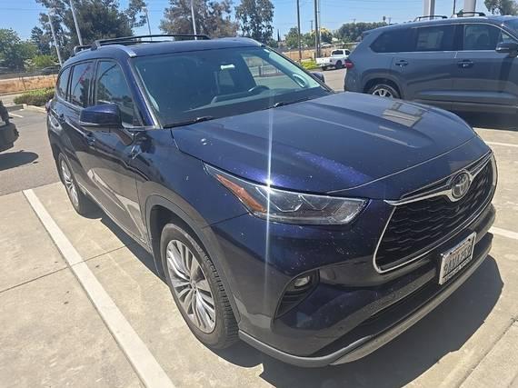 TOYOTA HIGHLANDER 2022 5TDEBRCH8NS087687 image