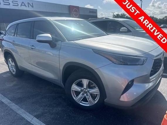TOYOTA HIGHLANDER 2022 5TDZZRAHXNS134945 image