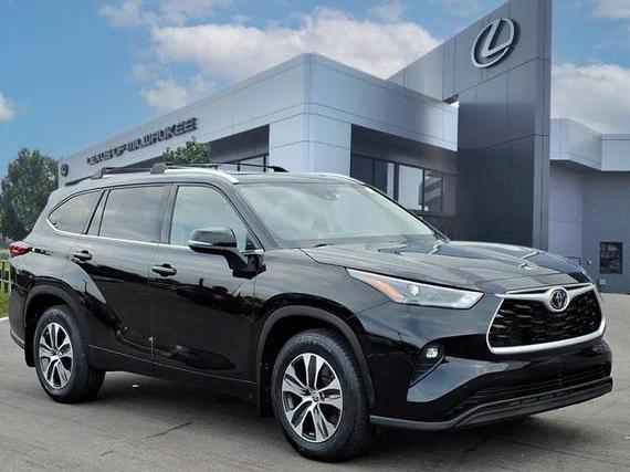TOYOTA HIGHLANDER 2022 5TDGZRBH5NS174114 image