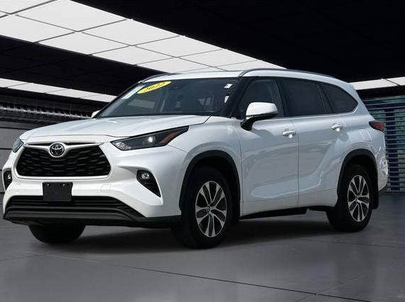 TOYOTA HIGHLANDER 2022 5TDGZRBH5NS174064 image