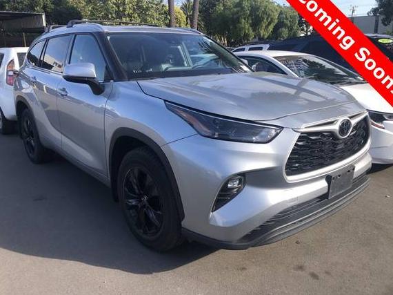 TOYOTA HIGHLANDER 2022 5TDHZRBHXNS165672 image