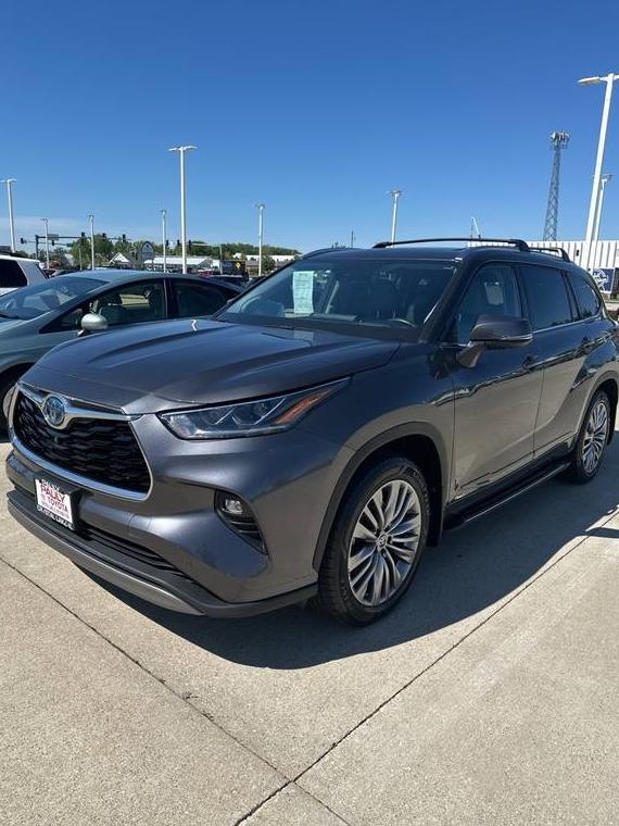 TOYOTA HIGHLANDER 2022 5TDEBRCH0NS083228 image